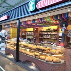 Local Artisan Market - Bella Vista