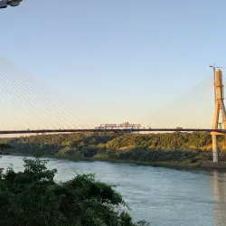 Hito Tres Fronteras - Ciudad del Este