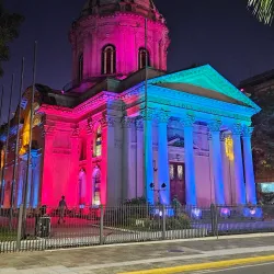 Plaza de los Héroes - Limpio