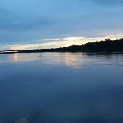 Río Paraguay Riverside - Limpio