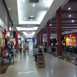 Centro Comercial San Lorenzo - San Lorenzo