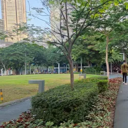 Track 30th - Bonifacio Global City