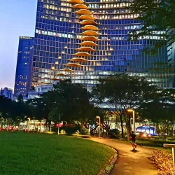 Track 30th - Bonifacio Global City