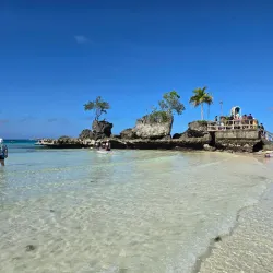 Willy's Rock - Boracay