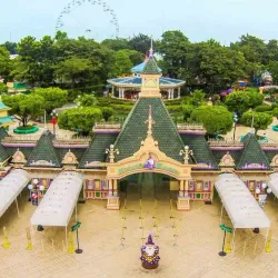 Enchanted Kingdom (nearby) - Calamba