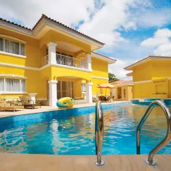 Fontana Leisure Parks and Casino - Clark Freeport