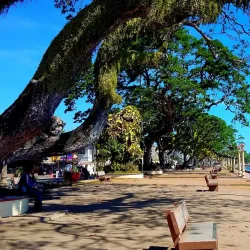 Rizal Boulevard - Dumaguete