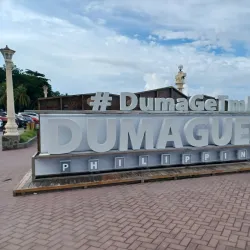 Rizal Boulevard - Dumaguete