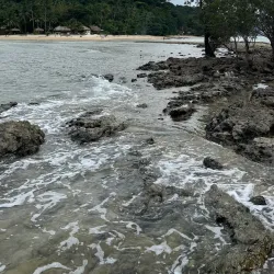 Las Cabanas Beach - El Nido