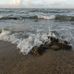 Punta de Uian Beach - Gumaca