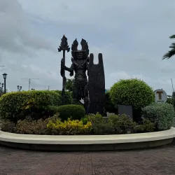 Iloilo River Esplanade - Iloilo
