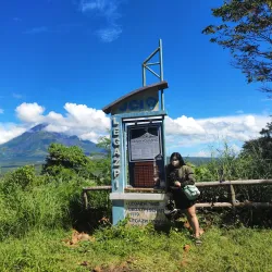 Lignon Hill Nature Park - Legazpi