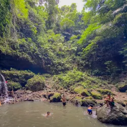 Mataas Na Lupa Falls - Lipa