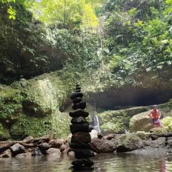 Mataas Na Lupa Falls - Lipa