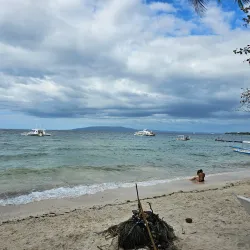 Momo Beach - Panglao