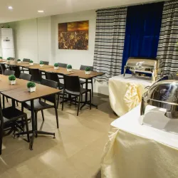 Kapitolyo Food Street - Pasig