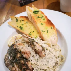 Kapitolyo Food Street - Pasig