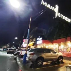 Kapitolyo Food Street - Pasig