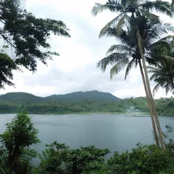 Lake Yambo - San Pablo