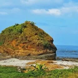 Timmangtang Rock Formation - Santa Ana