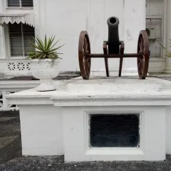 Leyte Provincial Capitol Park and Baywalk - Tacloban