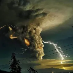 Taal Volcano and Lake - Tagaytay