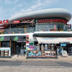 Albufeira Strip (Avenida Sá Carneiro) - Albufeira