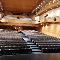 Centro Cultural Olga Cadaval - Amadora