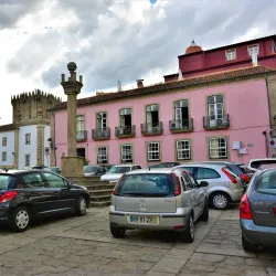 Pelourinho de Chaves (Chaves Pillory) - Chaves