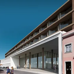 Seixal Bay Waterfront - Seixal