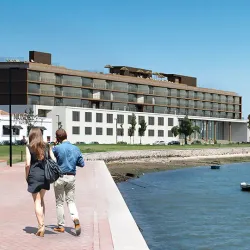 Seixal Bay Waterfront - Seixal