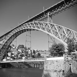 Dom Luís I Bridge - Vila Nova de Gaia