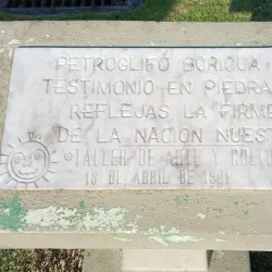 La Piedra Escrita - Adjuntas