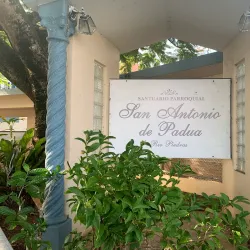 Iglesia San Antonio de Padua - Bayamon