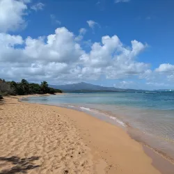 Playa Escondida - Naguabo