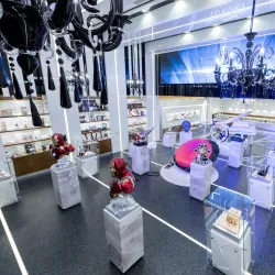 Luxury Shopping Boutiques - The Pearl-Qatar