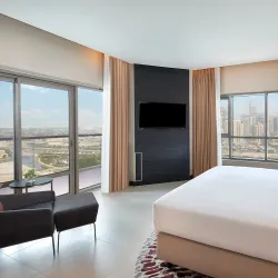 The Pearl Qatar Souq - The Pearl-Qatar