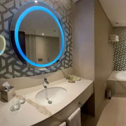 The Pearl Qatar Souq - The Pearl-Qatar