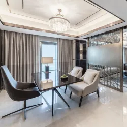 The Pearl Qatar Souq - The Pearl-Qatar