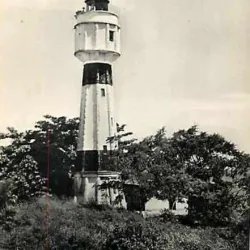 Pointe-Noire Lighthouse - Pointe-Noire