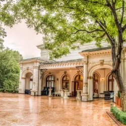 Proximity to Bucharest Attractions - Bragadiru