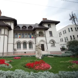 The City Hall Square (Piața Prefecturii) - Targu Jiu (Tirgu Jiu)