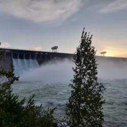 Angara River Embankment - Bratsk