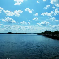 Sheksna River Embankment - Cherepovets