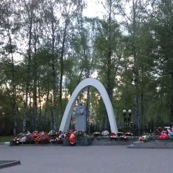 Monument to the Founders of Novomoskovsk - Novomoskovsk