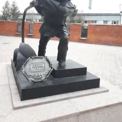 Monument to the Founders of Noyabrsk - Noyabrsk