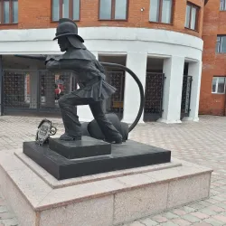 Monument to the Founders of Noyabrsk - Noyabrsk