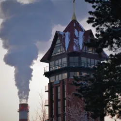 Monument to the Founders of Noyabrsk - Noyabrsk