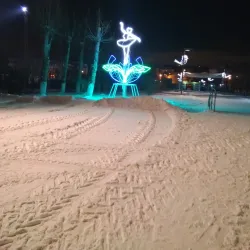 Monument to the Founders of Pervouralsk - Pervouralsk