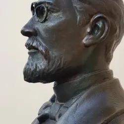 Sculpture of the Buryat Woman - Ulan Ude